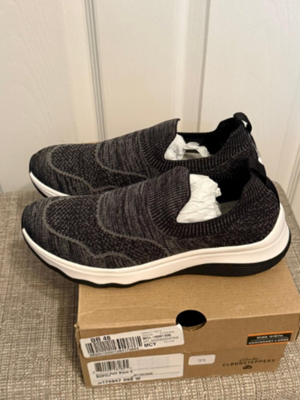 Clarks Cloudsteppers Slip-On Knit Sneaker Circuit Path Gray Women's Size 9W